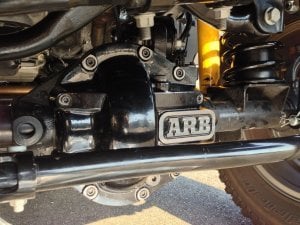 DİFERANSİYEL KAPAĞI SİYAH 2007+ JEEP RUBICON DANA 44
