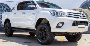 17X9 - 6X135 + 6X139.7 OFFSET -12mm TOYOTA HILUX VE FORD RANGER (FİYAT 4 ADET İÇİN GEÇERLİDİR.)