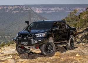 SUMMIT SAHARA MODELİ ÖN ÇELİK TAMPON, VİNÇ TAMPONU 2015+ TOYOTA HILUX