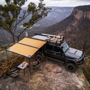 ARB ARAÇ YANI TENTE, ALUMINYUM SİYAH GÖVDE 2.5m X 2.5m İÇ AYDINLATMA DAHİL ARB 814412