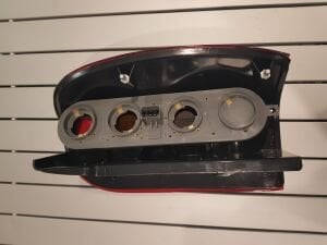 2002-2004 JEEP CHEROKEE LBERTY KJ ARKA SOL STOP LAMBASI 3 DELİK