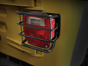 STOP LAMBASI KORUMA IZGARA SETİ SİYAH 1976-1986 JEEP CJ VE 1987-2006 JEEP WRANGLER YJ-TJ