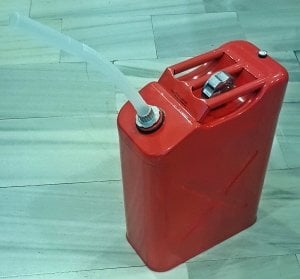 JERRY CAN METAL YAKIT BİDONU HUNİLİ KIRMIZI