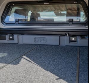 2015-2025 TOYOTA HILUX KABİN İÇİ 53LT. SU BİDONU PLASTİK