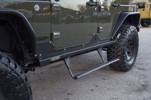 2007-2017 JEEP WRANGLER RUBICON IŞIKLI VE OTOMATİK AÇILIR-KAPANIR YAN BASAMAK SETİ