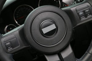DİREKSİYON SİYAH TRİM JEEP WRANGLER RUBICON JK 2011-2017