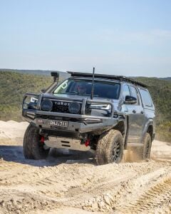 ARB OME SÜSPANSİYON KİTİ 2 İNÇ +300KG 2026+ TOYOTA HILUX TRAVO
