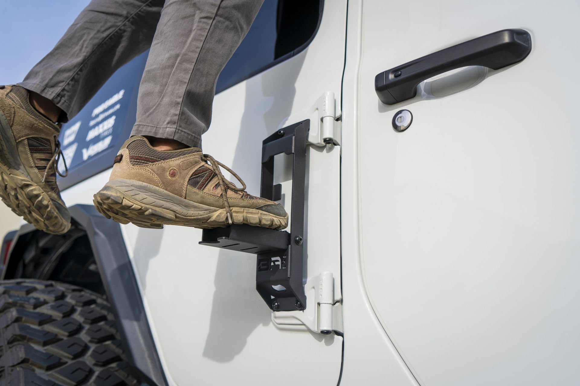 BODY ARMOR KAPI MENTEŞE BASAMAĞI 07-25 JEEP WRANGLER RUBICON JK-JL KAPI BASAMAK