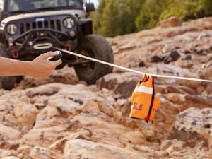 RUGGED RIDGE 12.500LB (5,670 KG) VİNÇ, SENTETİK HALATLI VE UZAKTAN KUMANDALI
