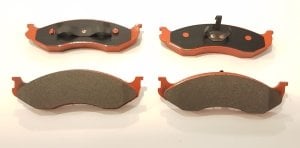 JEEP ÖN FREN BALATA 1991-2001 JEEP CHEROKEE XJ 1993-1998 GRAND CHEROKEE ZJ 1990-2006 WRANGLER YJ/TJ ÖN FREN BALATA TAKIMI